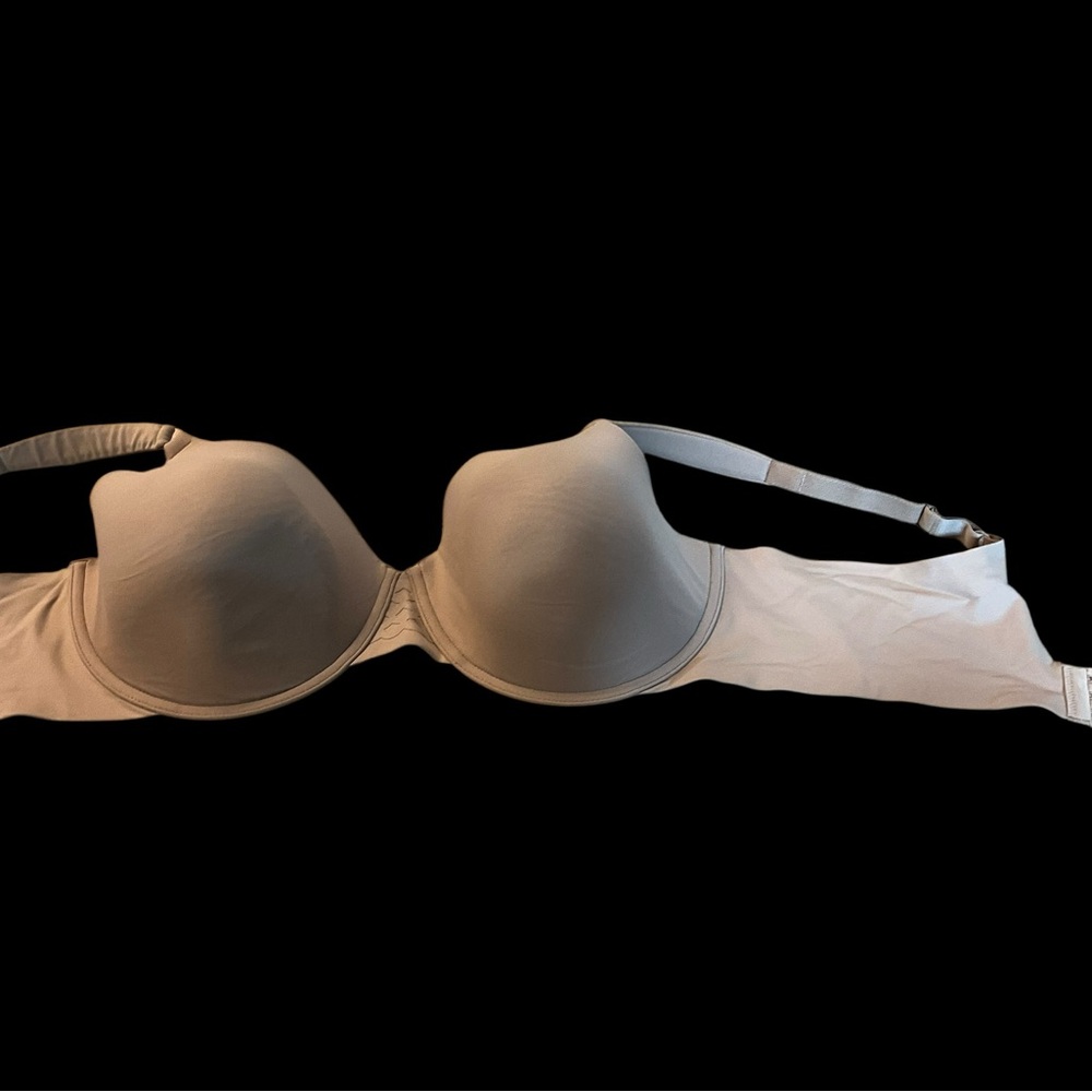 Olga by Warner’s To A Tee Underwire Contour Bra 44C Nude EUC